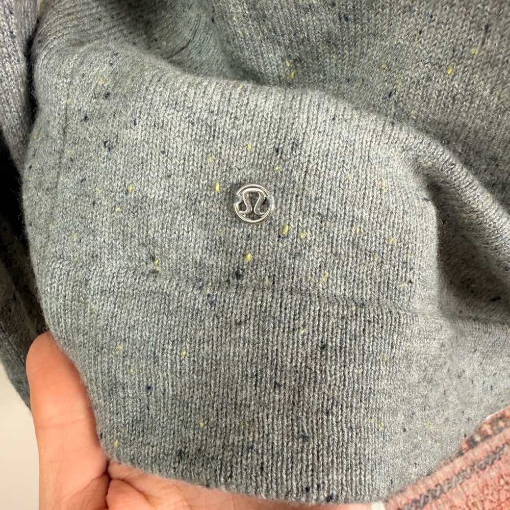 Lululemon Yogi Crew‎ Sweater Heather Speckled Grey Merino Wool Medium - Picture 7 of 10